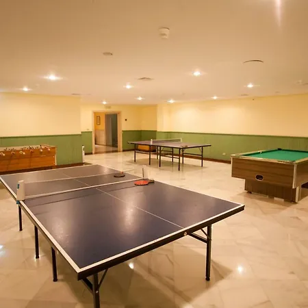 El Mas Exclusivo De Puerto Banus 